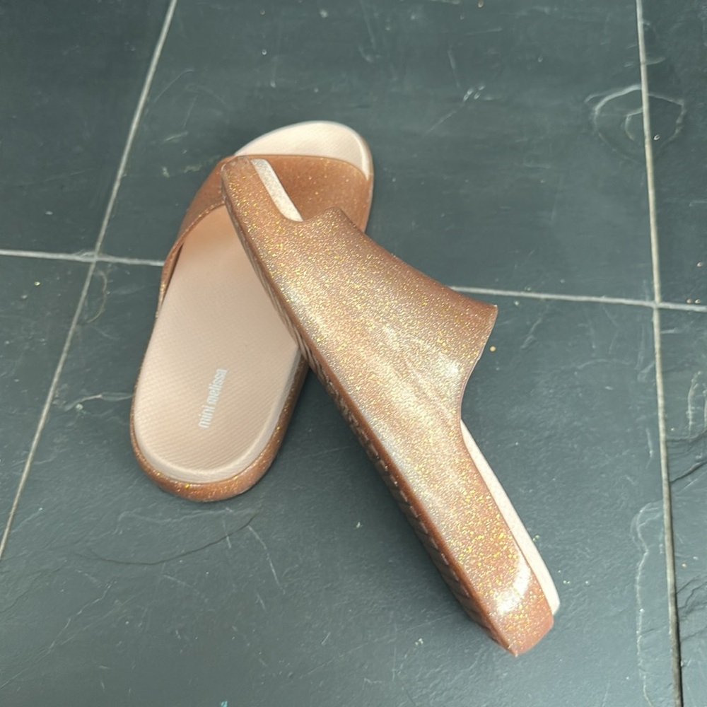 Mini Melissa Kids’ Cloud Slides, size 2, GUC - Picture 5 of 7